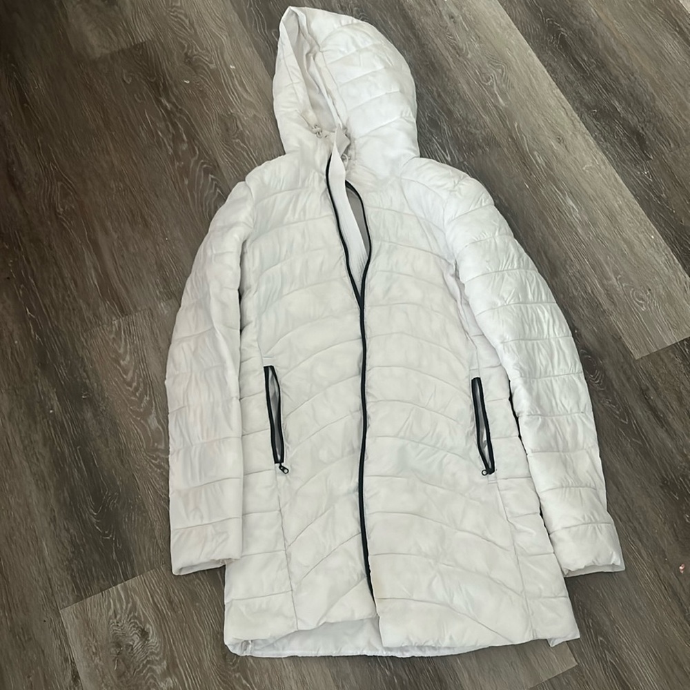 Gap women’s size small comfiest down coat